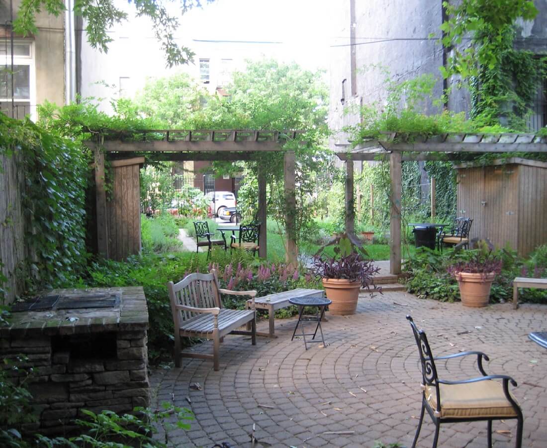 garden with benches and chairs