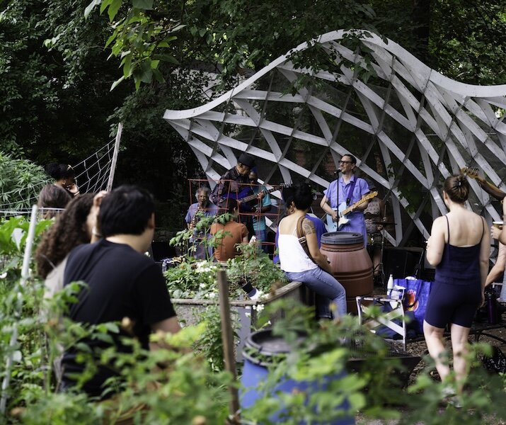 concert in garden